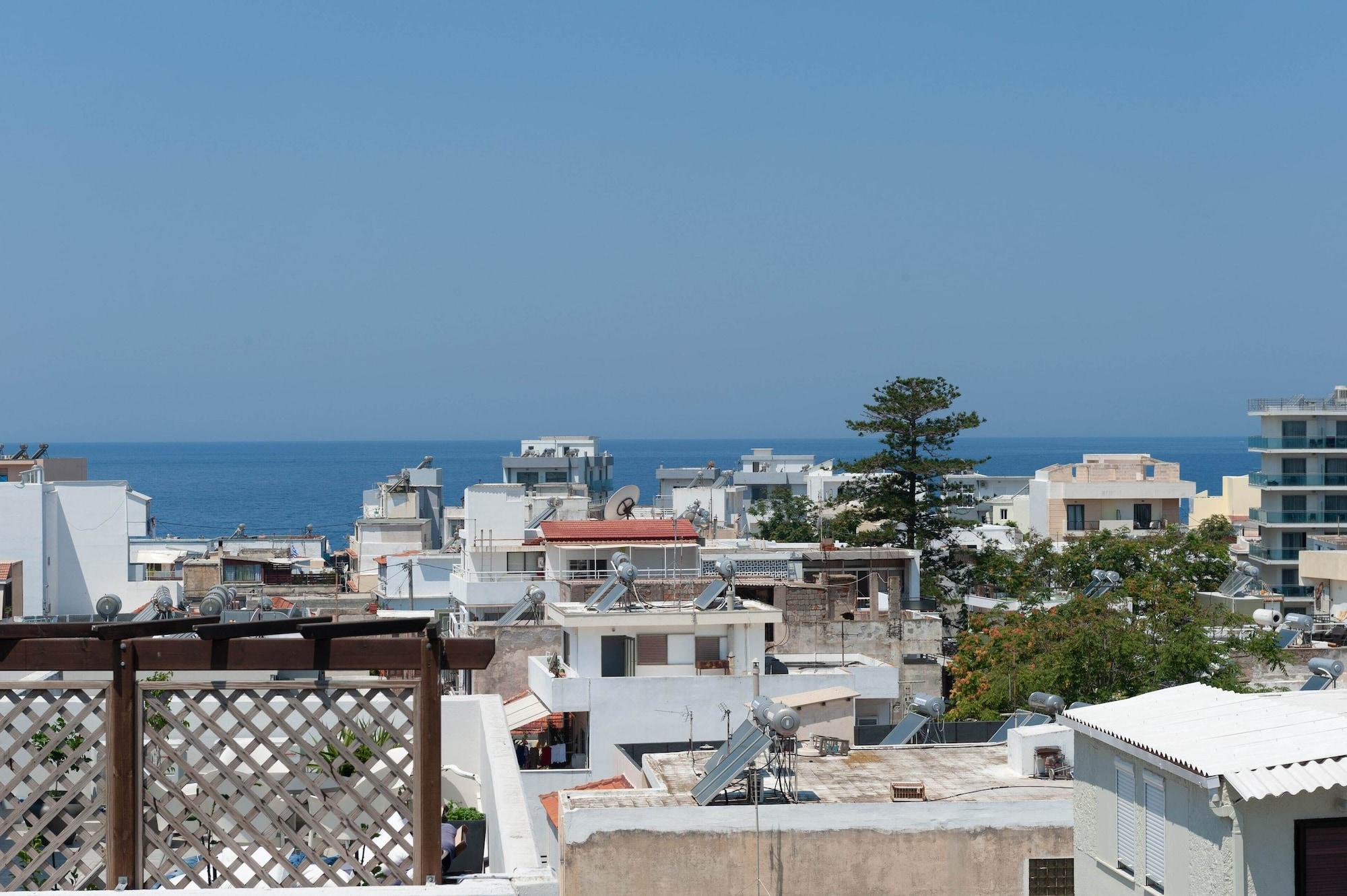 Atlantis Boutique Hotel 4*