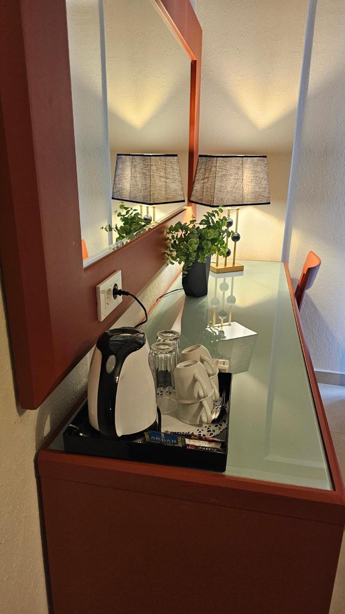 Atlantis Boutique 4*