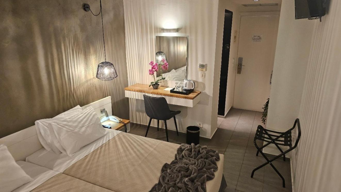 Atlantis Boutique Hotel 4*
